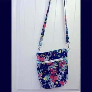 CUTEST HOLD EVERY THING CROSS BAG